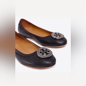 TORY BURCH Navy Liana Leather Ballet Flats with Crystal Logo - Size 7